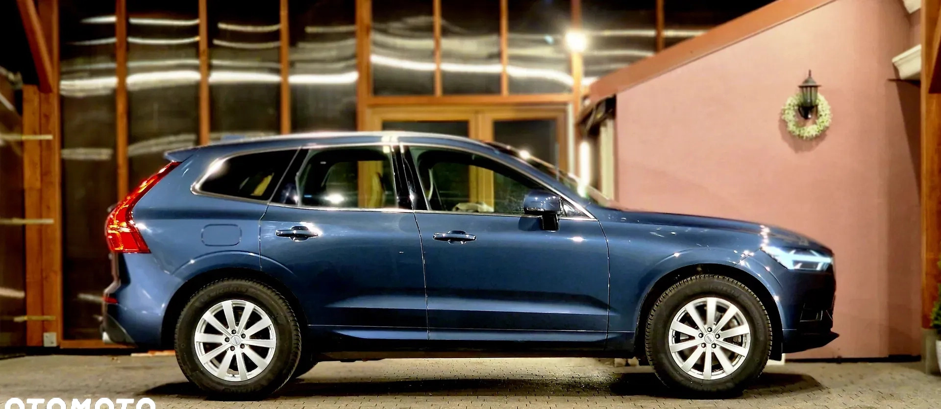 Volvo XC 60 cena 92999 przebieg: 250000, rok produkcji 2018 z Stary Sącz małe 667